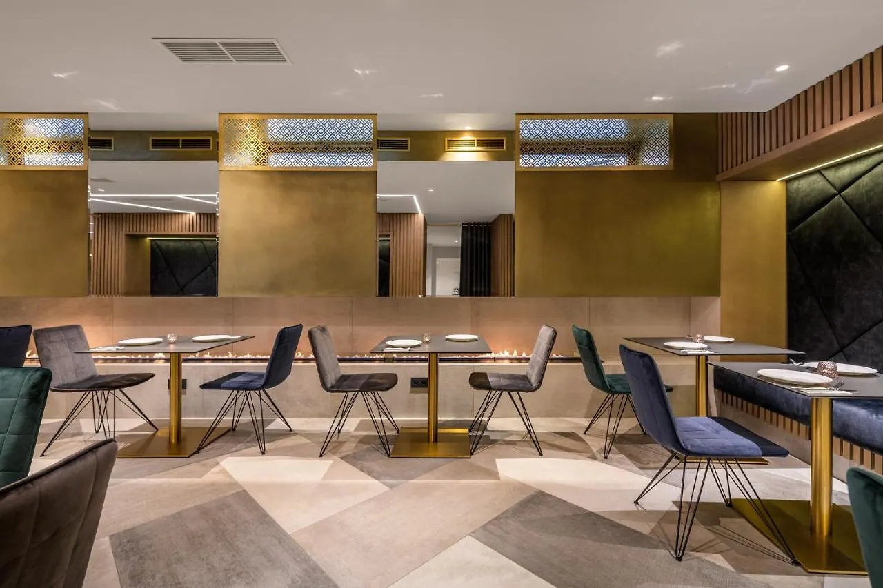 Maestral Hotel Lviv